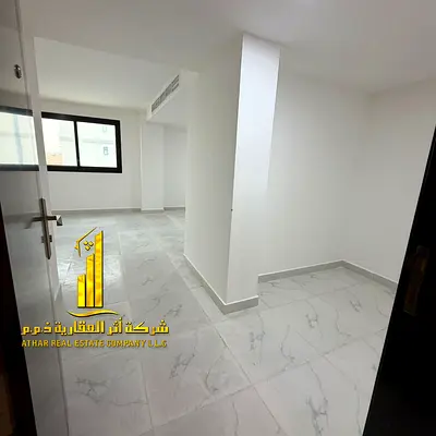 ستوديو مميز للإيجار السنوي في بناية جديدة، مناسب للعائلات، تشطيب ممتاز وموقع هادئ وقريب من جميع الخدمات