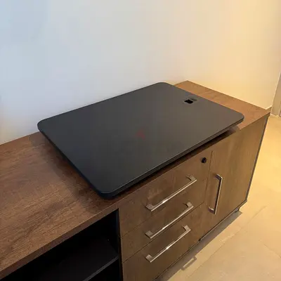 Portable black laptop lap desk / desk riser