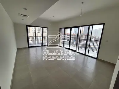 Freehold For All | Closed Kitchen | Big Corner unit