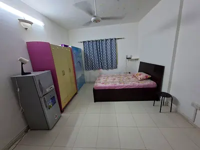 Master bedroom with Attached bathroom Avilable for Couples