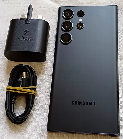 Samsung S23 Ultra 5G 
256GB / 8GB 
H.K Display 
Everything Working