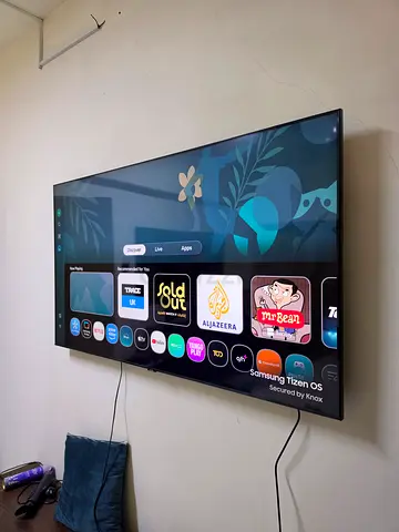 Samsung 65-inch Smart LED TV - Good Working Condition