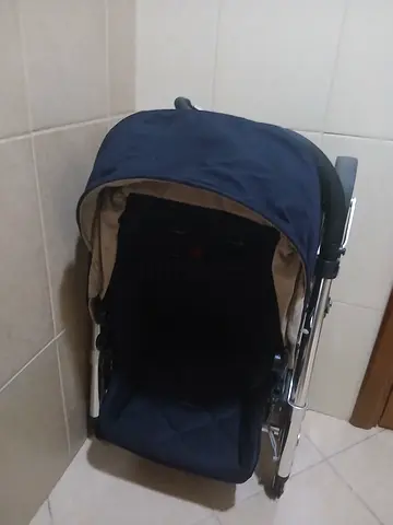Lightweight navy baby stroller / pram - good condition