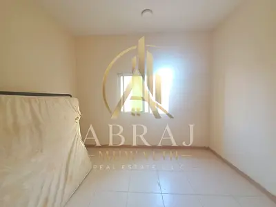 Seprate kitchen studio just in 17k ready to move only for family