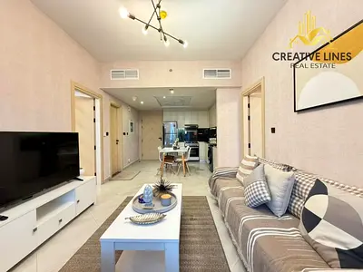 FULLY FURNISHED//VERY SPACIOUS//POOL VIEW//READY TO MOVE