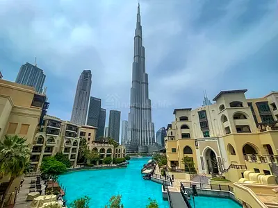 Front-Row View of Burj Khalifa and Dubai Fountain