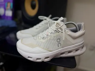 On Cloud Nova X size 42.5