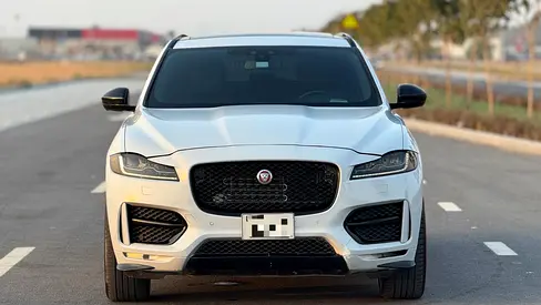 صورة 2 لـ 2017 Jaguar F-PACE