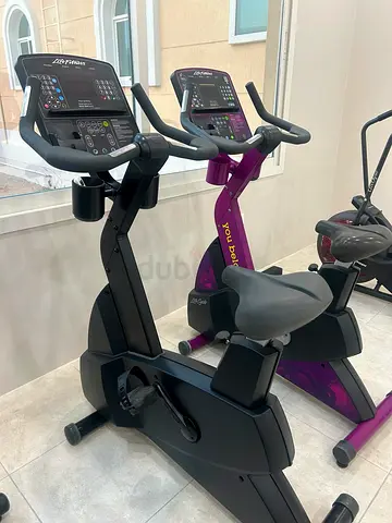 Life Fitness Upright Bike Integrity Series (CLSC) | Refurbished | 1 Year Warranty