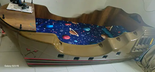 Kids bed