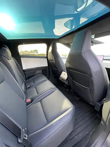 صورة 10 لـ 2024 Tesla CYBERTRUCK