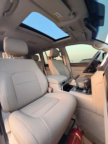 صورة 15 لـ 2019 Toyota LAND CRUISER
