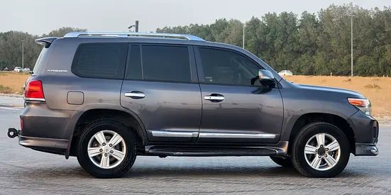 صورة 7 لـ 2013 Toyota LAND CRUISER