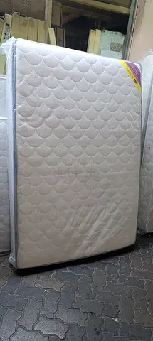 Family size spring pillow top mattres brand new selling