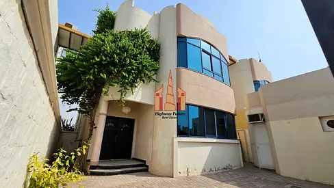Luxury New Renovated | 4BR | 3 Master | 5 Washroom | Hall+Majlis | All Attached With Balcony | Open View