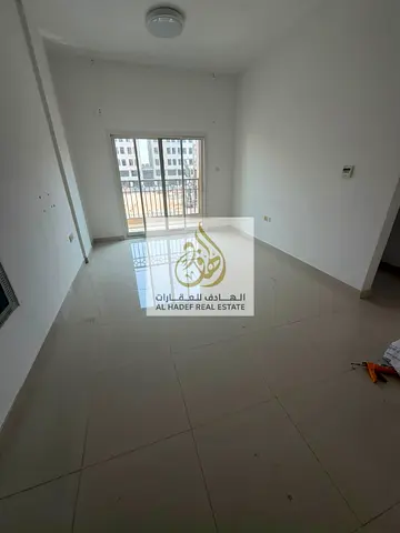 🌟 A comfortable second-tenant apartment in Al Alia, located in a quiet and convenient area near Dubai & Sharjah exits and Al Raqaib Park, with flexib