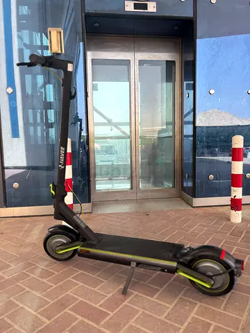 Navee S65 scooter