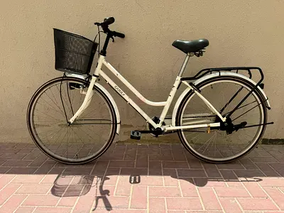 High Quality Cruiser Bike Japanese imported Dynamo operated light Perfect Condition Fully serviced