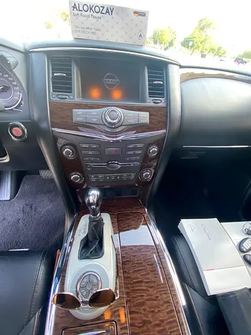 2013 Nissan PATROL 缩略图 18