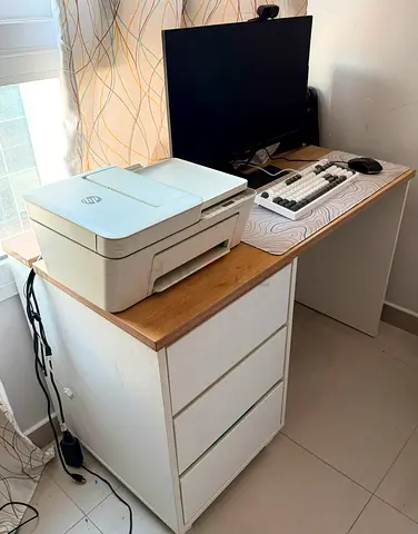 Home office bundle: study table,  Monitor, keyboard, mouse + HP all-in-one printer, external webcam