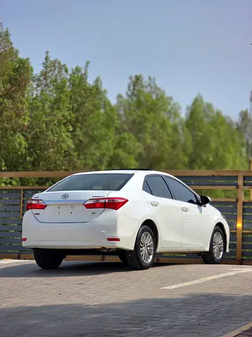 2015 Toyota COROLLA 照片 6