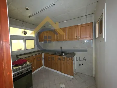 Spacious studio apartment available in muwaileh Sharjah with close kitchen