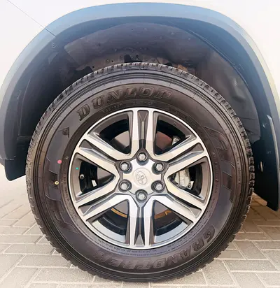 2026 Toyota FORTUNER 照片 14