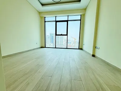 Hot offer // Spacious Studio Flat Just 47k Rent 4 Cheques & Kitchen Appliances