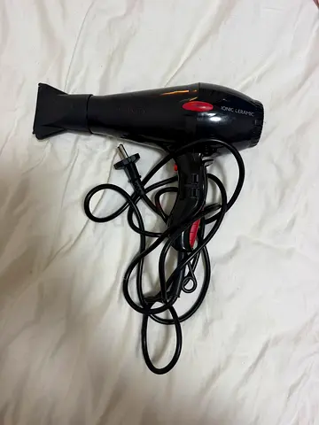 Hair dryer