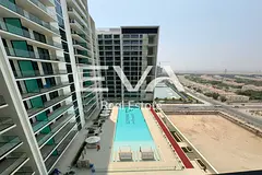 POOL VIEW | FITTED APPLIANCES | READY TO MOVE