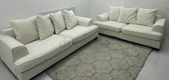 Almost like new condition the one brand Kingston white Sofa