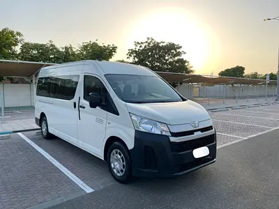2022 Toyota HIACE 照片 2