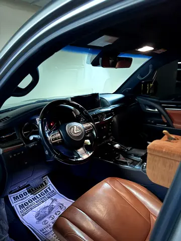 2017 Lexus LX-SERIES photo 6