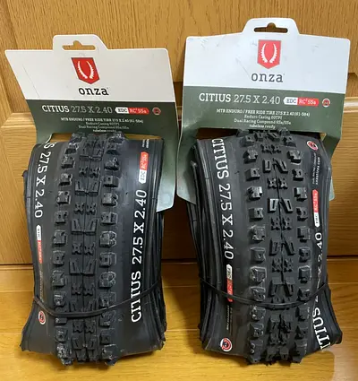 ONZA 27.5x2.40 Tubeless tyres