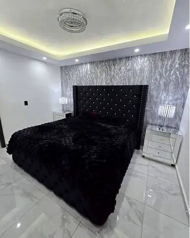 Customised Elegant Black Velvet Tufted Bed Frame with Tall Headboard
