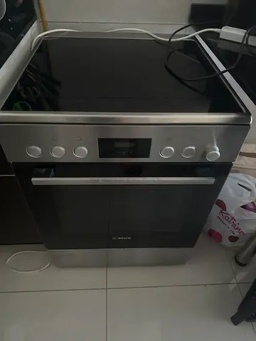 Bosch Freestanding Electric Cooker with Ceramic Hob