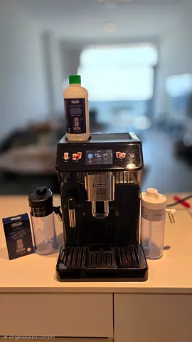 DeLonghi Eletta Explore - Fully automatic coffee machine