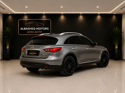 2018 Infiniti QX70 — фото 5