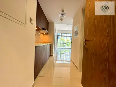 Beautifully designed studio in prime Uptown community