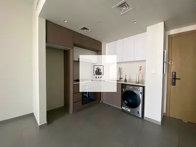 Specious luxury apartment for rent