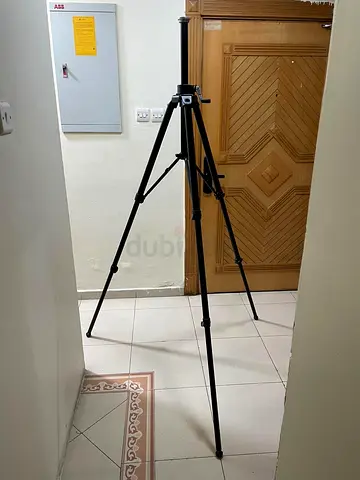 Manfrotto tripod for sale, urgent sale minimum price