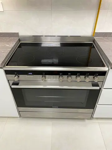 Siemens IQ700 Model Digital Electric Cooker