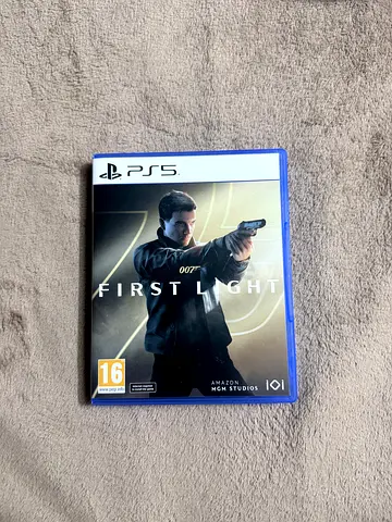 007 First Light Game PS5 Disk in Brand new condition.