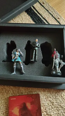 Collector game set