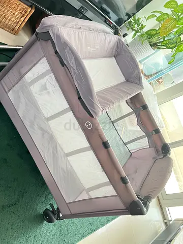 Travel cot with Mattress