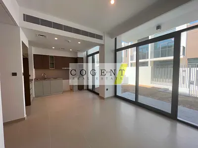 Well Maintained | Landscaped | 3Bed+Maids