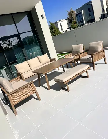 Outdoor 6-piece patio lounge set with cushions — brand new