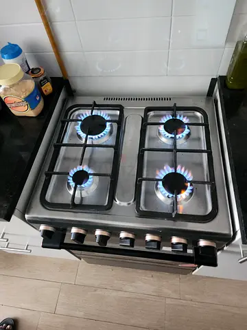 Toshiba Gas Cooker Oven Size 60cm Width 60cm Depht