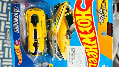 Hot Wheels 2-Pack Yellow Sports Cars (new in package)