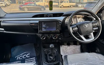 2023 Toyota HILUX 照片 9